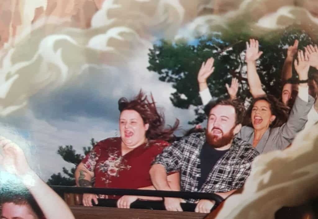 2 guests scream on Big Thunder Mountain- showing you can have fun even if you are plus size at Disneyland Paris