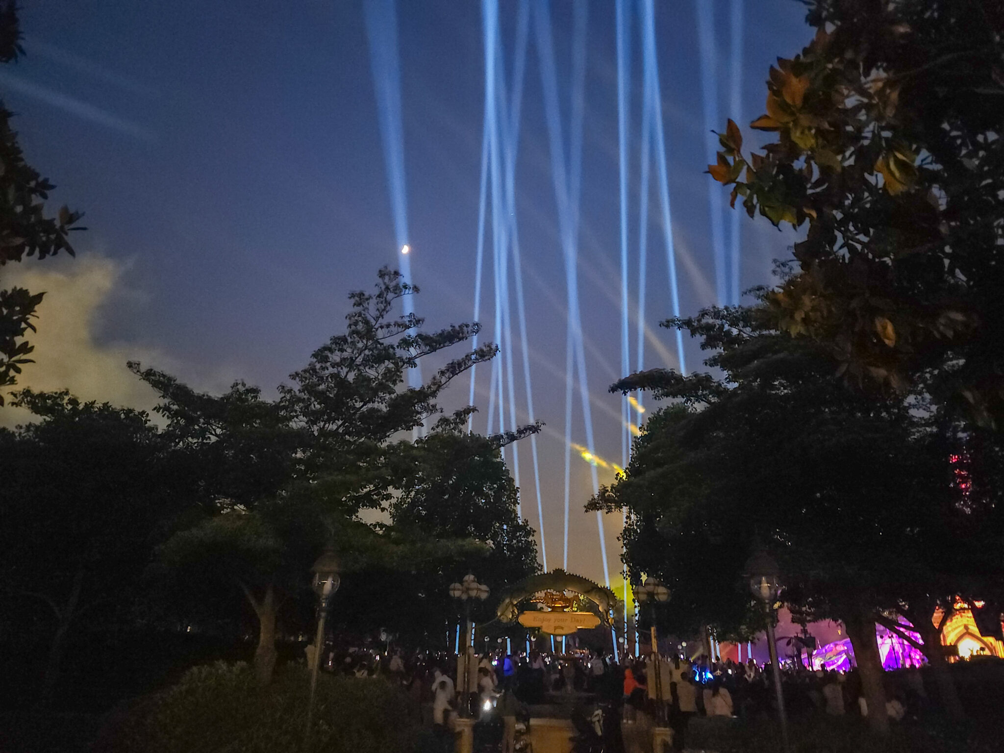 How Much Spending Money Do You Need for Disneyland Paris? (2025 Guide)