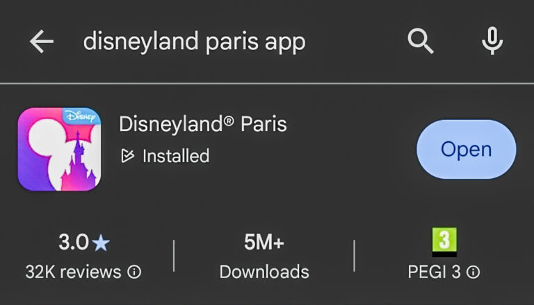 Play Store listing for the Disneyland® Paris app showing it’s installed with over 5 million downloads and a 3.0-star rating from 32,000 reviews.